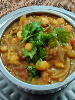 மசாலா சென்னா கிரேவி செய்முறை முக்கிய புகைப்படம்