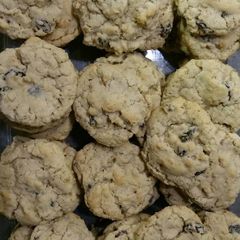 A picture of Oatmeal cookies.