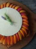 Tarte abricot pêche romarin