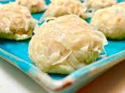 A picture of steam dumplings