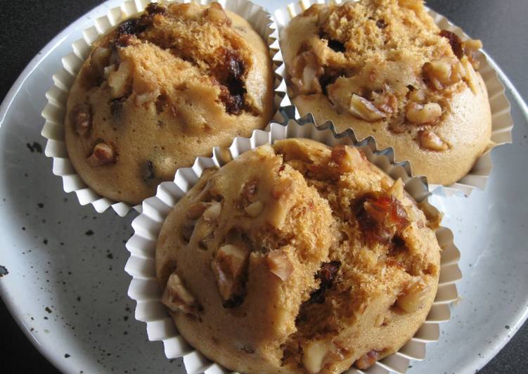 Steamed Muscovado Dates & Walnuts Cupcakes