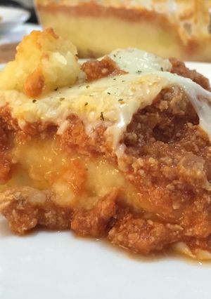 Una foto de Pastel boloñesa fácil