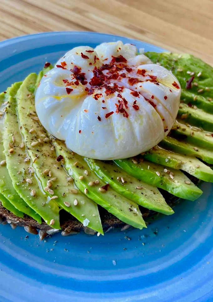 Una foto de Con TRES INGREDIENTES y en 5 minutos... una Cena SANA y Nutritiva !! 😃