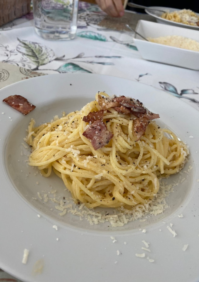 Una foto de Spaghetti a la carbonara