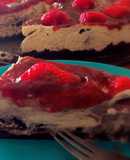 Cheesecake με μπισκότα Oreo φράουλας και μαρμελάδα φράουλα