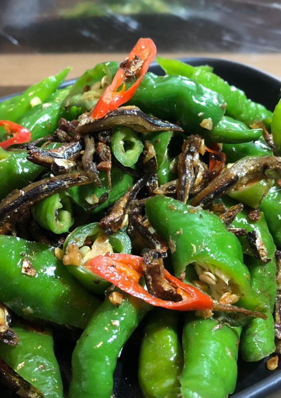青龍辣椒炒小魚乾/便當菜 下酒菜 的食譜成品照片