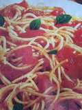 Spaghetti mit kalter Tomatensosse