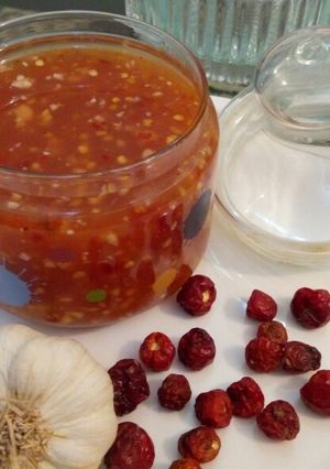 A picture of Chilli Garlic Sauce.