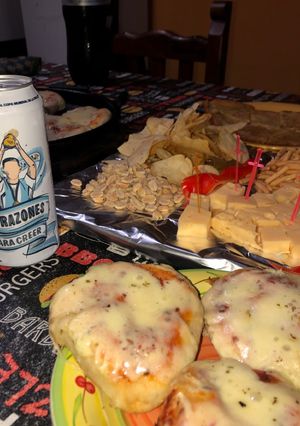 Una foto de Picadas y pizzetas