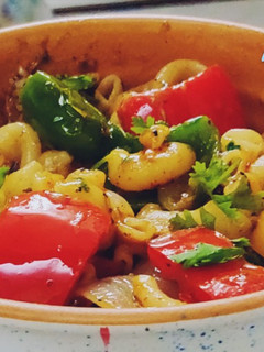 क्रीमी व्हाइट सॉस मैकरॉनी पास्ता (Creamy white sauce macaroni pasta recipe in hindi) रेसिपी मुख्य फोटो