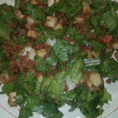 A picture of Beef salad.