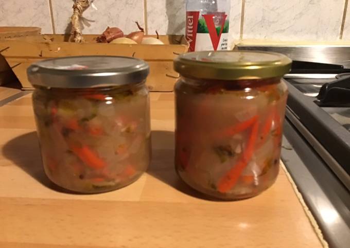 Piments rouges thaïlandais en conserve