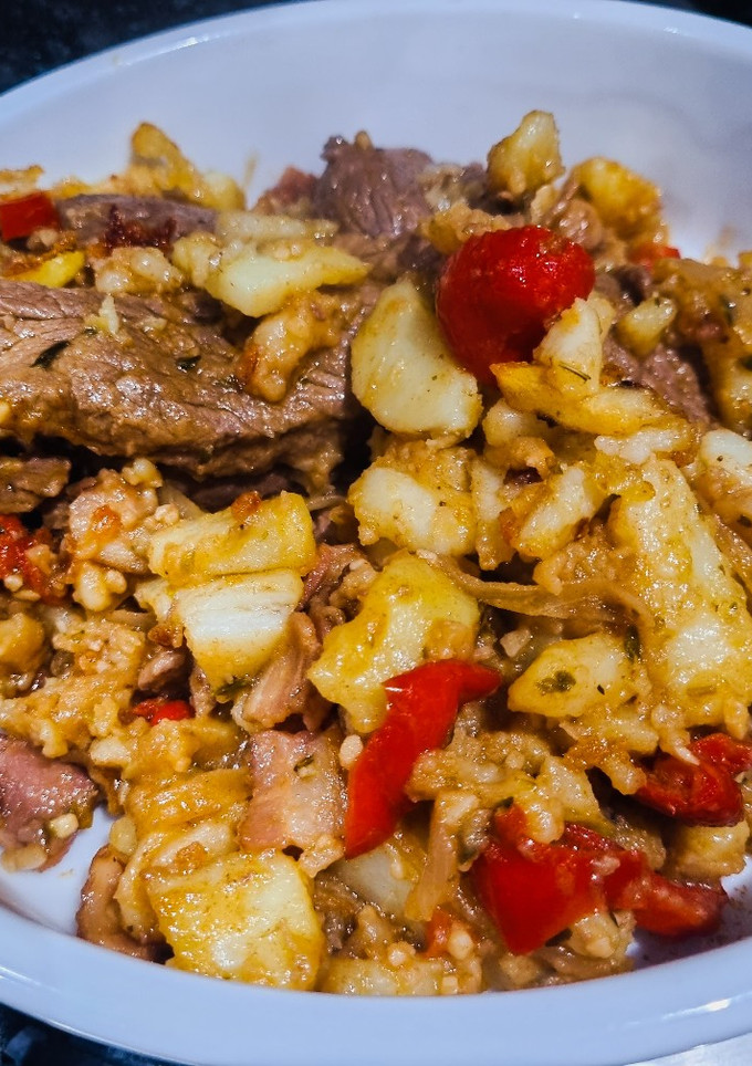 Una foto de Bifes Haraganes con Papas Fritas ❤