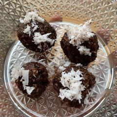 A picture of Chocolate Oreo fudge.