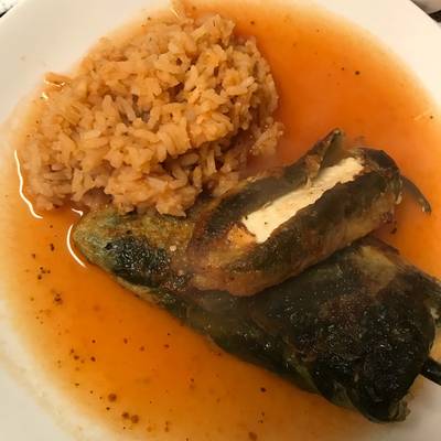 Chiles rellenos Receta de Miriam Valente 🌺- CookpadCompartir un CooksnapCompartir-image