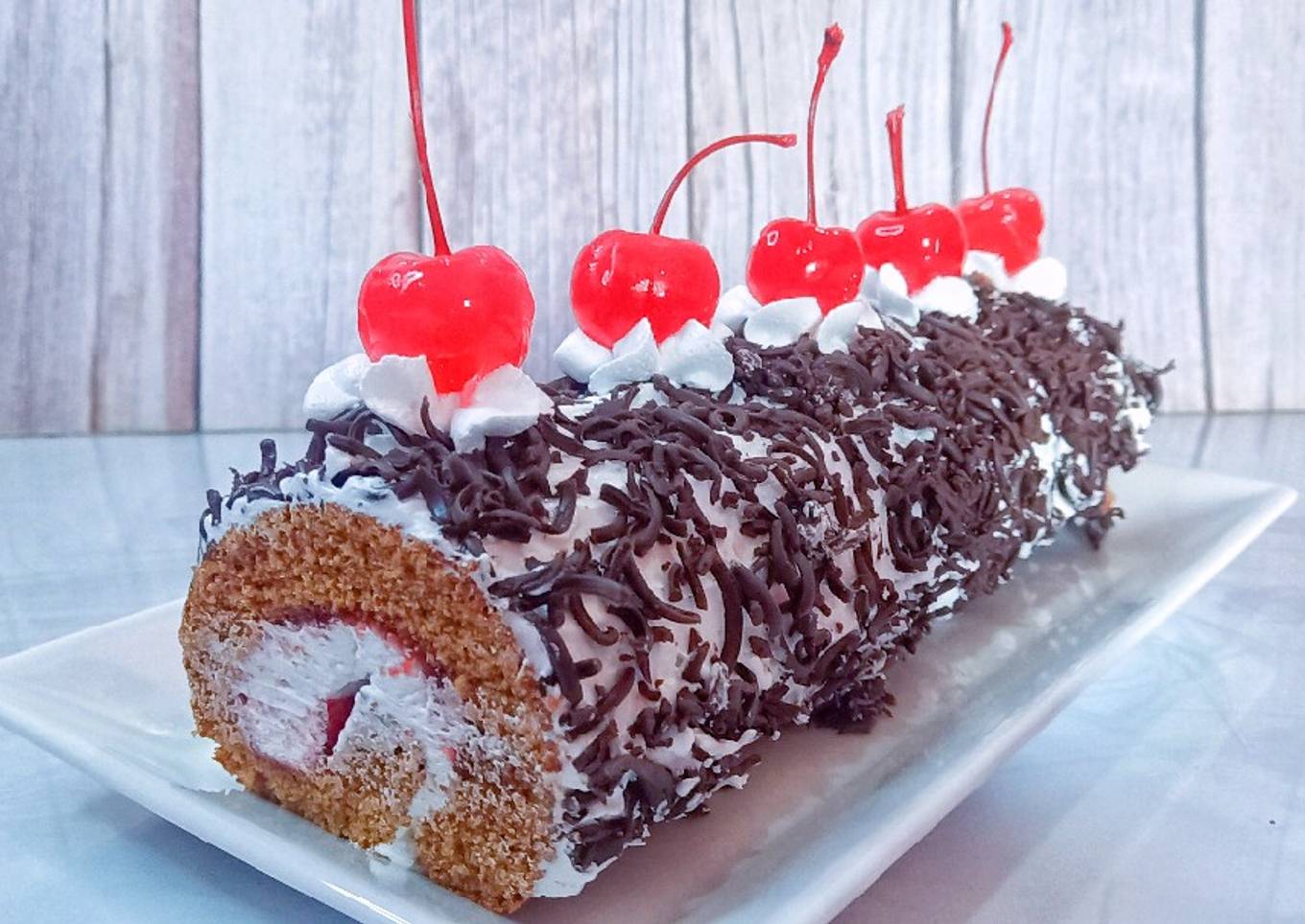 Black Forest Swiss Roll Cake | Black Forest Cake | Cakes