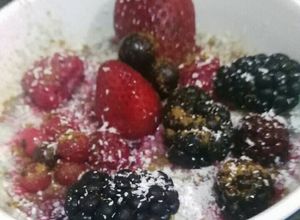 Foto principal de Porridge avena y frutos rojos