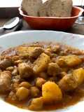 Garbanzos con patatas y longaniza de pavo