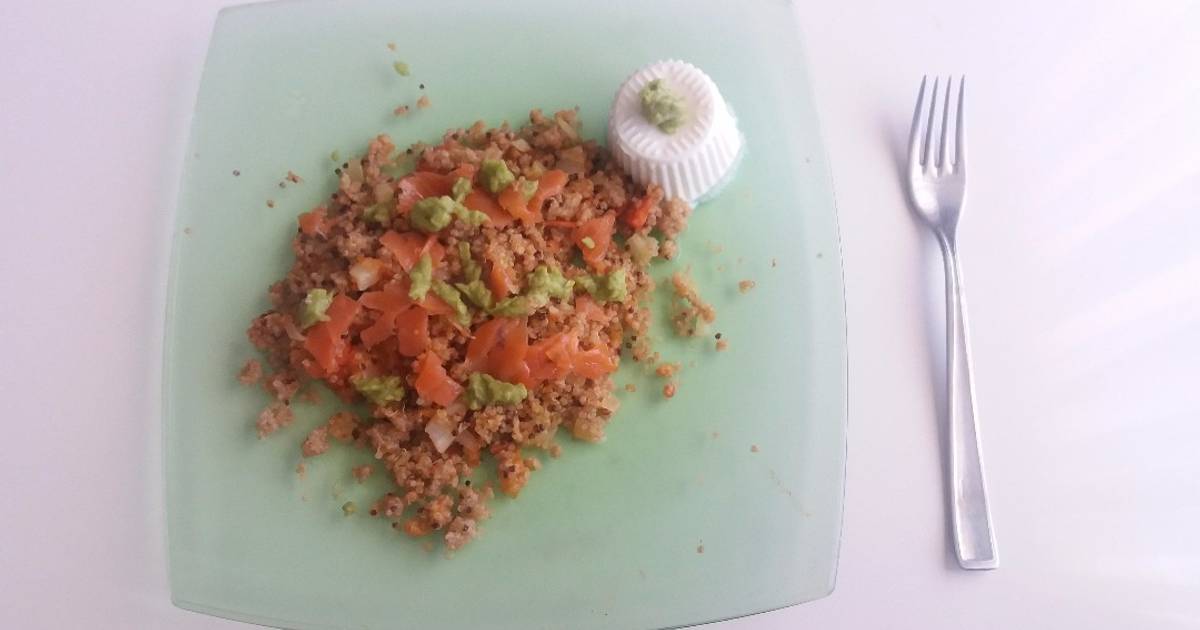 Quinoa con salmón y aguacate Receta de Nad&Cris 🌿 Cookpad