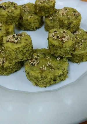 A picture of Methi bhaji muthiya.
