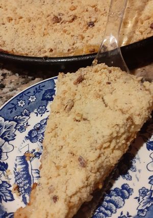 Una foto de Crumble vegano de manzanas y nueces
