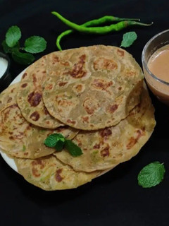 A picture of Cheesy Mint wheat flour Paratha.