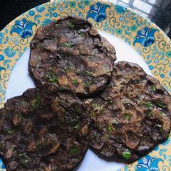 A picture of Ragi murungai adai.