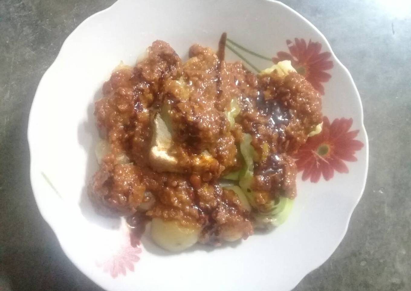 Sambal kacang cocok untuk siomay dan batagor