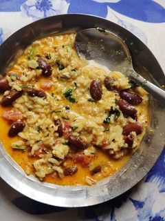 दही राजमा चावल (Dahi rajma chawal recipe in hindi) रेसिपी मुख्य फोटो