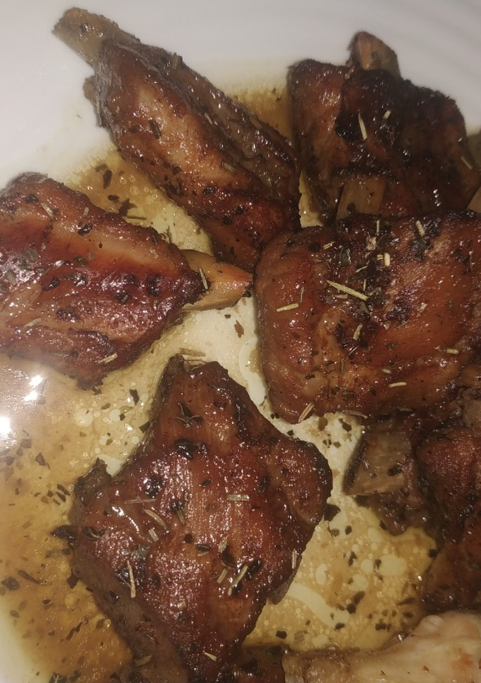 Una foto de Costillas con salsa de cerveza