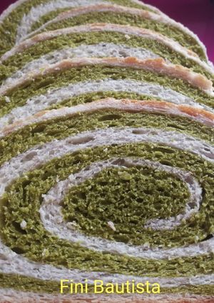 Foto principal de Pan de espinacas en espiral