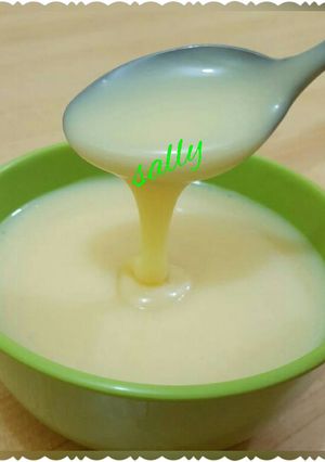 A picture of Homemade Sweetened Condensed Milk.