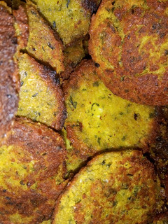 عکسی از دستور کوکوی لپه و گشنیز