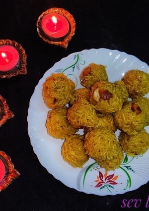 A picture of Sev Ladoo.
