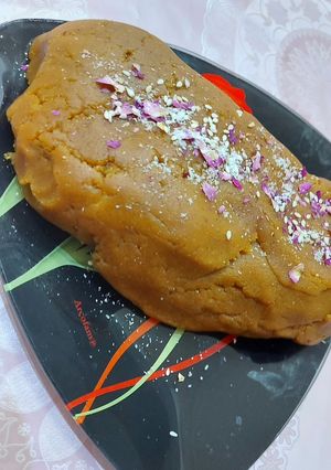 عکسی از دستور حلوا کفگیری تبریز🤤