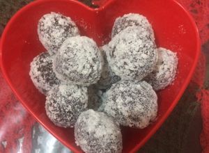 Una foto de Trufas (chocolate y coco)