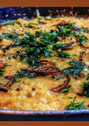 A picture of Dal khichdi.