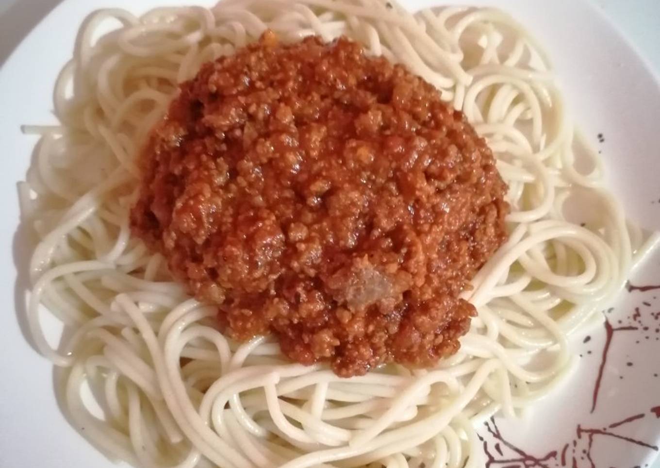 Spaghetti con carne molida