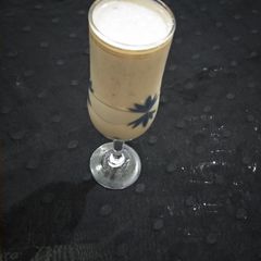 A picture of Chiku banana shake.