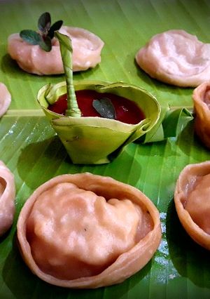 વેજ પનીર મોમોસ (veg paneer momos in gujarati) રેસીપી મુખ્ય ફોટો