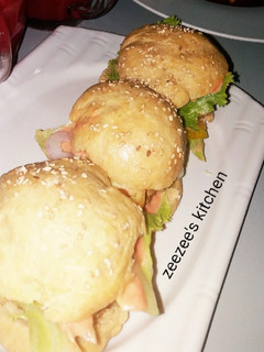 A picture of Home made beef burger.