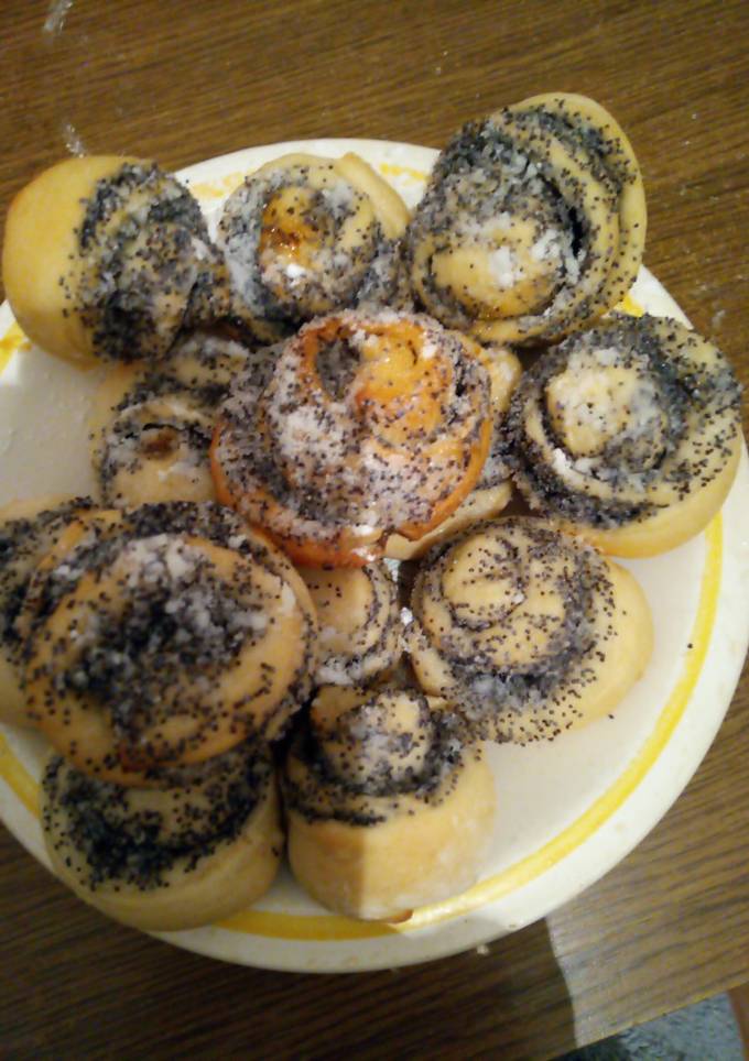Булочки с маком и корицей