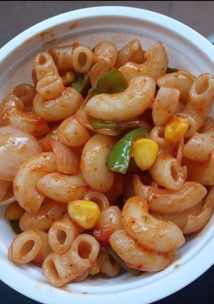 A picture of Macaroni.