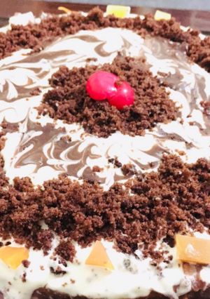 A picture of Eggless Black Forest Cake   🎂.