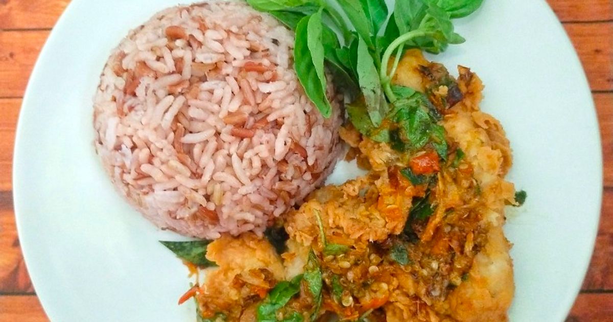 590. Ayam Geprek Sambal Kemangi Daun Jeruk
