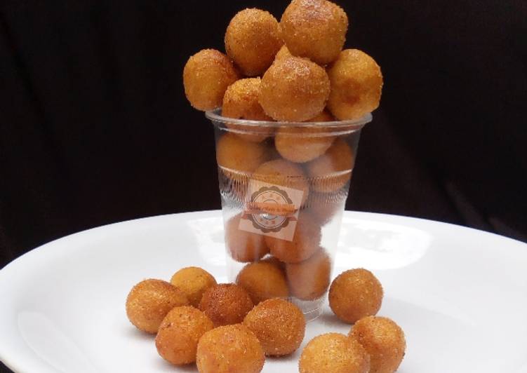 Recipe of Quick Gullisuwa (milk balls)