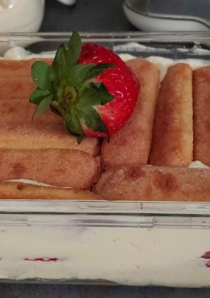 Une photo de Tiramisu fraise speculoos