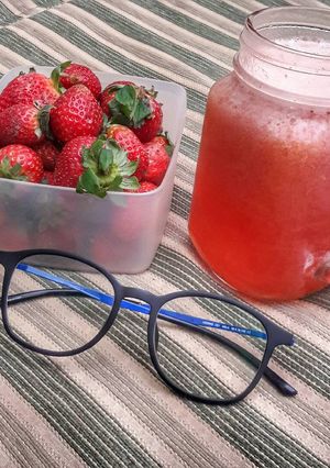 Foto resep Strawberry smoothie sehat
