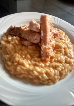 Una foto de Arroz (rissotto) de salmon