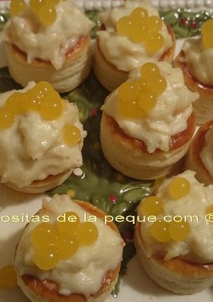 Foto principal de Volovanes de Pollo, Langostinos y Esferas de Fruta de la Pasión (Thermomix)